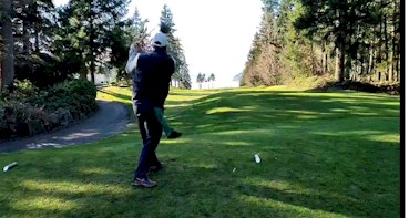 Video thumbnail: Amateur golfer using ZeroGravETee tee
