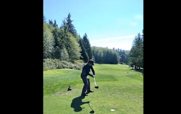 Video thumbnail: Amateur golfer using ZeroGravETee tee